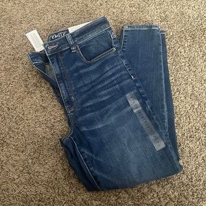 NWT - American Eagle Jeggings - Highest Rise Next Level Stretch - size 12 Short